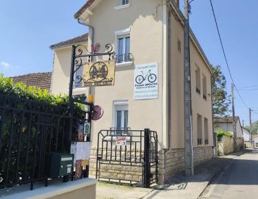 Deluxe Double Room with Extra Bed