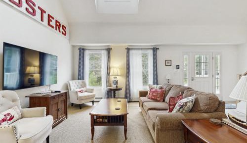 Four-Bedroom Vacation Home