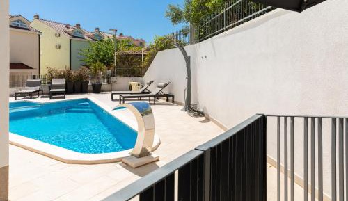 Studio with Terrace