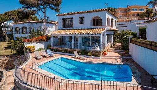 Villa with Sea View