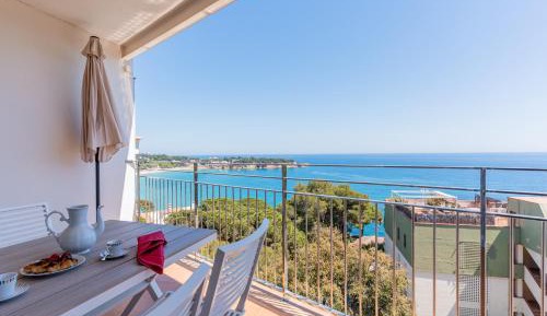 Apartment with Sea View