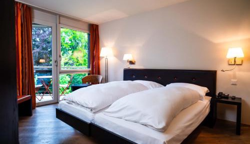 Twin Room with Balcony