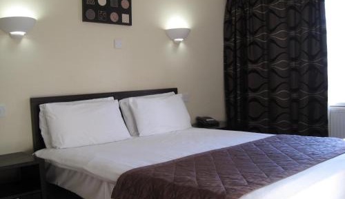 Double Room - Non-Smoking 