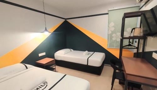 Deluxe Twin Room