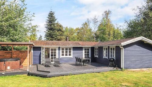 Two-Bedroom Holiday Home