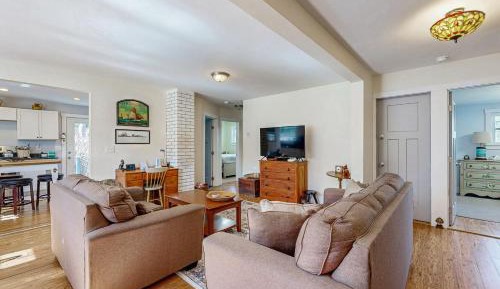 Three-Bedroom Vacation Home 