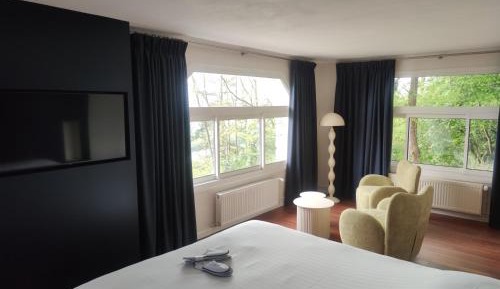 Suite with River View
