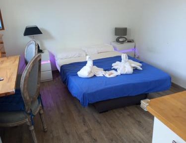 One-Bedroom Villa