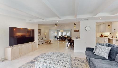 Three-Bedroom Vacation Home 