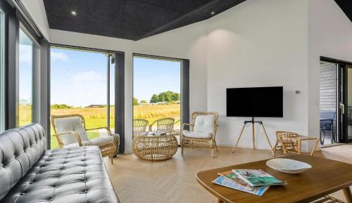 Three-Bedroom Vacation Home 