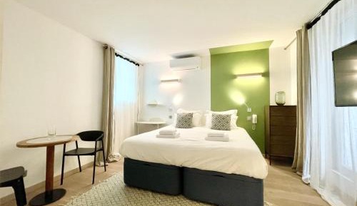 Studio Apartment 5 