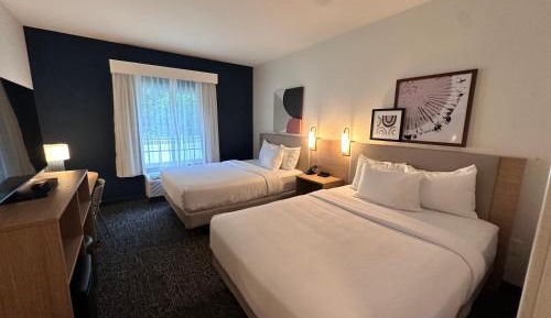 Queen Room with Two Queen Beds