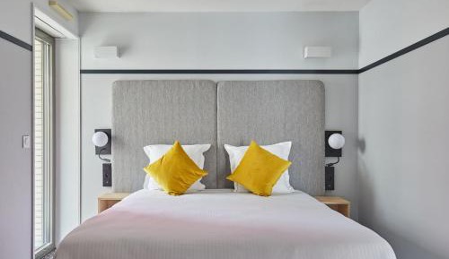 Comfort Suite (2-4 Adults)