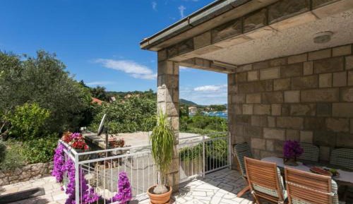 Two-Bedroom Apartment with Terrace and Garden View