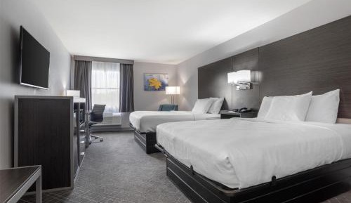 Queen Room with Two Queen Beds - Non-Smoking