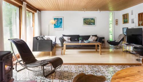 Three-Bedroom Vacation Home 