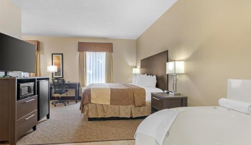 King Suite with Spa Bath - Non-Smoking