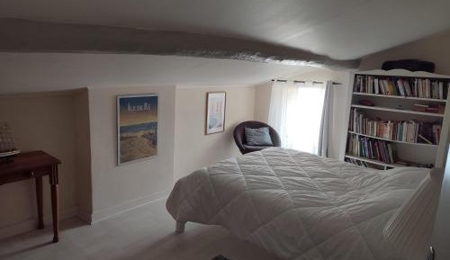Double Room with Shared Bathroom