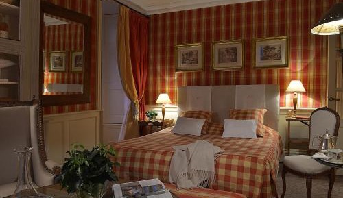 Superior Double Room with Partial Sea View