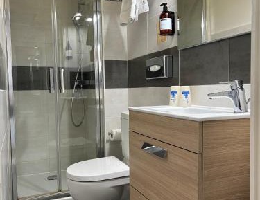 Small Double Room with Balcony - Sea View 