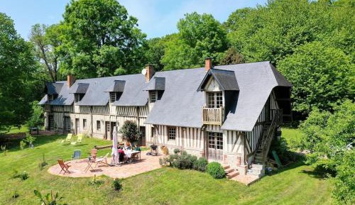 Six-Bedroom House
