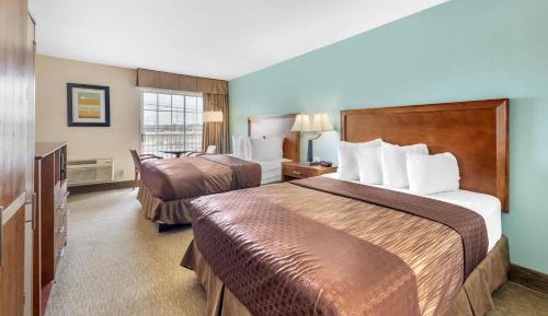 Queen Room with Two Queen Beds - Non-Smoking