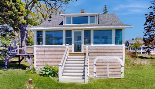 Four bedroom holiday home 