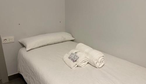 Single Room with Private Bathroom
