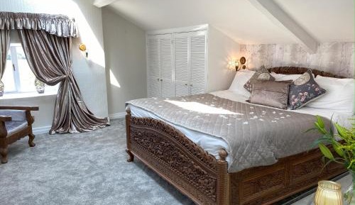 King Suite with Balcony