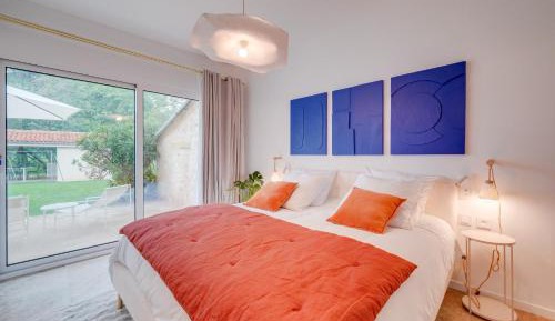 One-Bedroom Apartment with Pool View