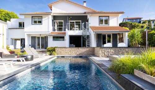 Deluxe Villa