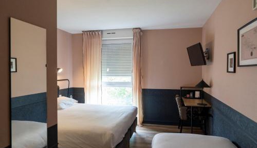 Triple Room with One Double Bed and One Single Bed