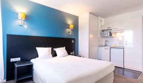 Superior Studio (2 Single Beds + 1 Sofa Bed)