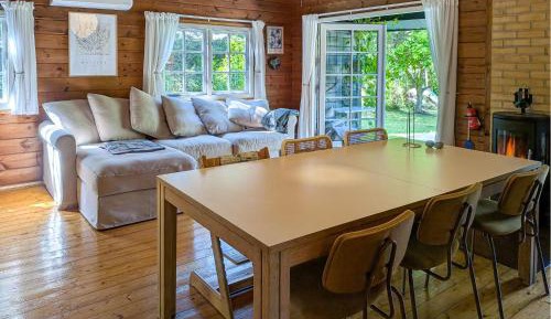 Three-Bedroom Vacation Home 