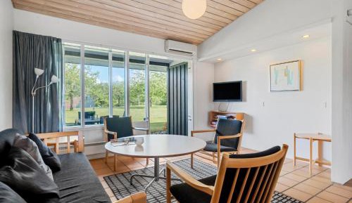 Three-Bedroom Vacation Home 