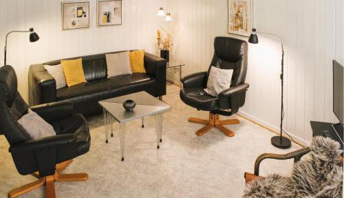 Three-Bedroom Vacation Home 