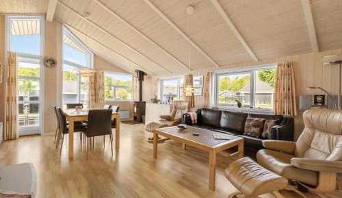 Three-Bedroom Vacation Home 