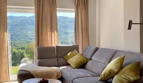 Three-Bedroom Vacation Home 