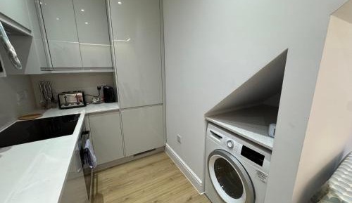 One-Bedroom Deluxe Apartment