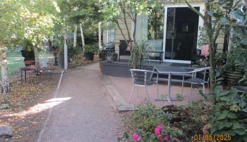 King Room with Garden View