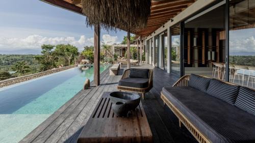 Villa Rose Three Bedroom Ocean View Villa