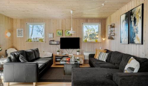 Three-Bedroom Vacation Home 