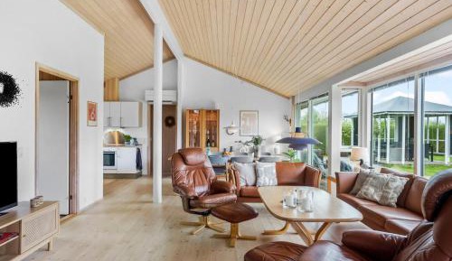 Three-Bedroom Vacation Home 