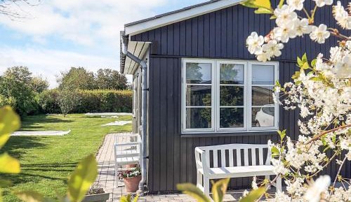 Three-Bedroom Vacation Home 