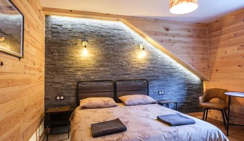 Deluxe Double or Twin Room