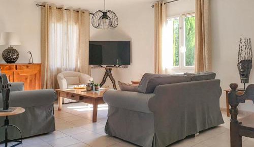 Three-Bedroom Vacation Home 