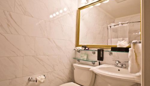 Deluxe Non-Smoking 2 Double Beds Room