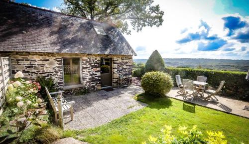 Holiday Home (2 adults)