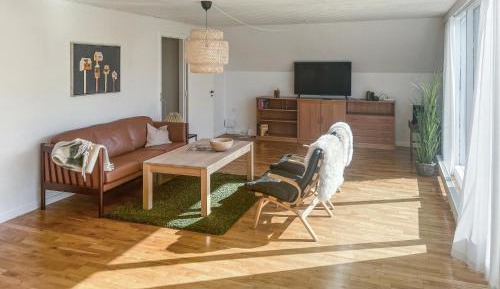 Three-Bedroom Vacation Home 