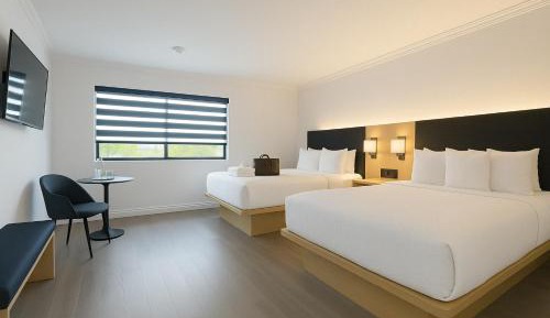 Deluxe 2 Queen Beds